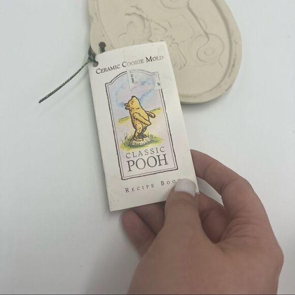 Disney Mickey Mouse and Donald Duck Ceramic Mold with Pooh Recipe Book Tag - Picture 2 of 7